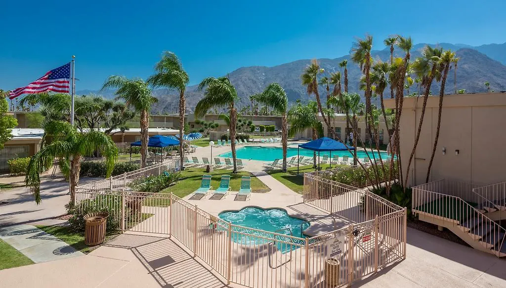 Days Inn By Wyndham Palm Springs-1