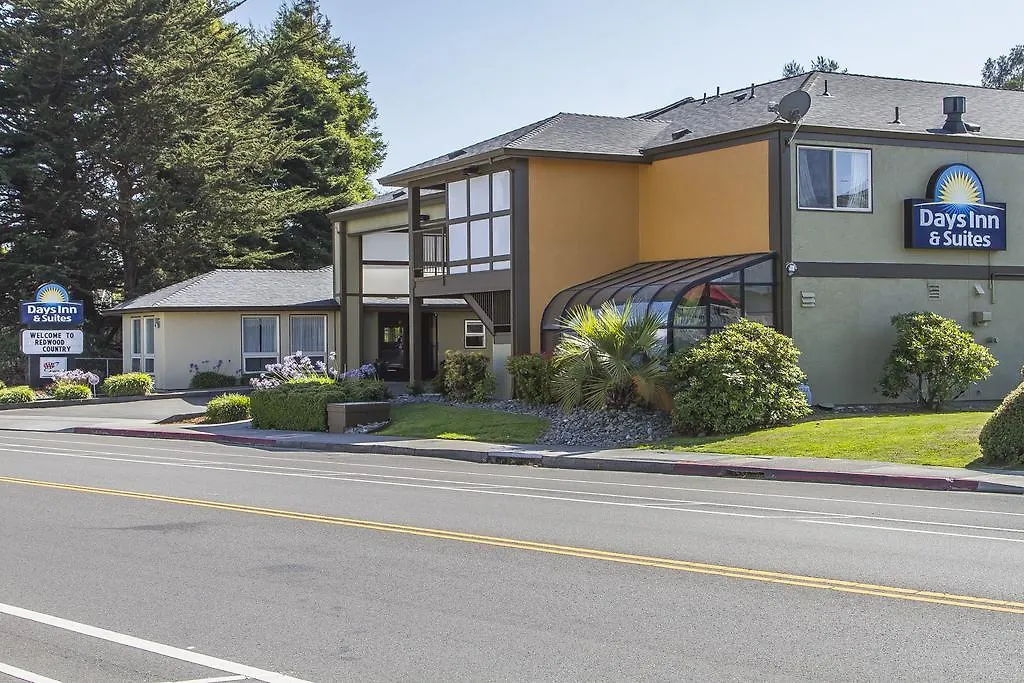 Days Inn & Suites By Wyndham Arcata-1