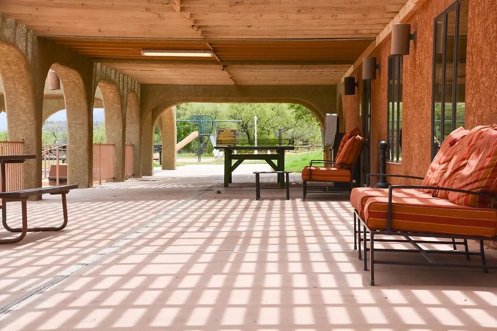 Verde Valley Studio Cabin 2-1