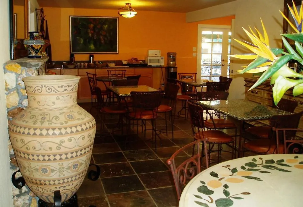 Vineyard Inn Hotel-1