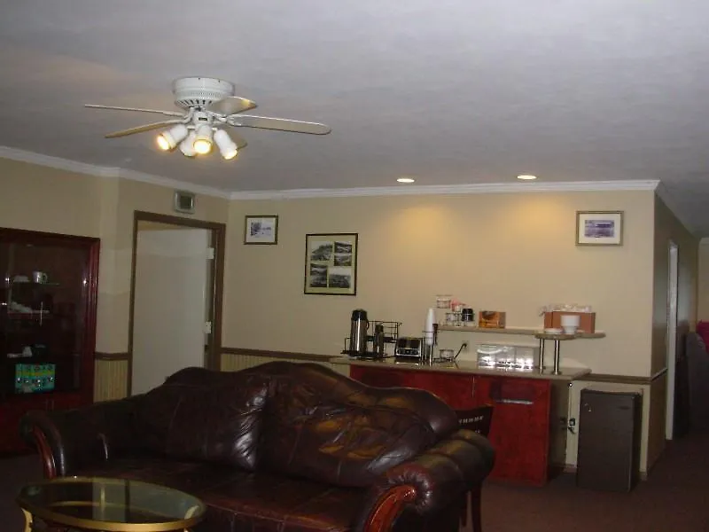 Red Carpet Inn On The Lake - Oneonta-1