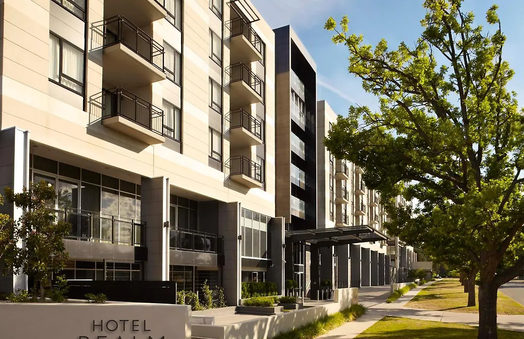 Hotel Realm-1