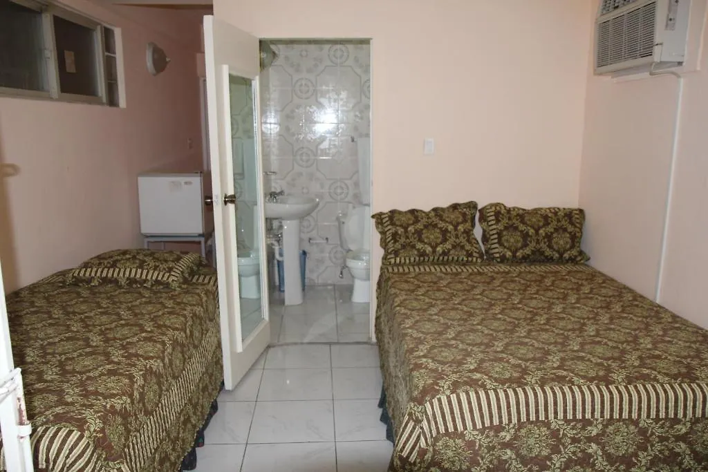 Executive Shaw Park Guest House-1