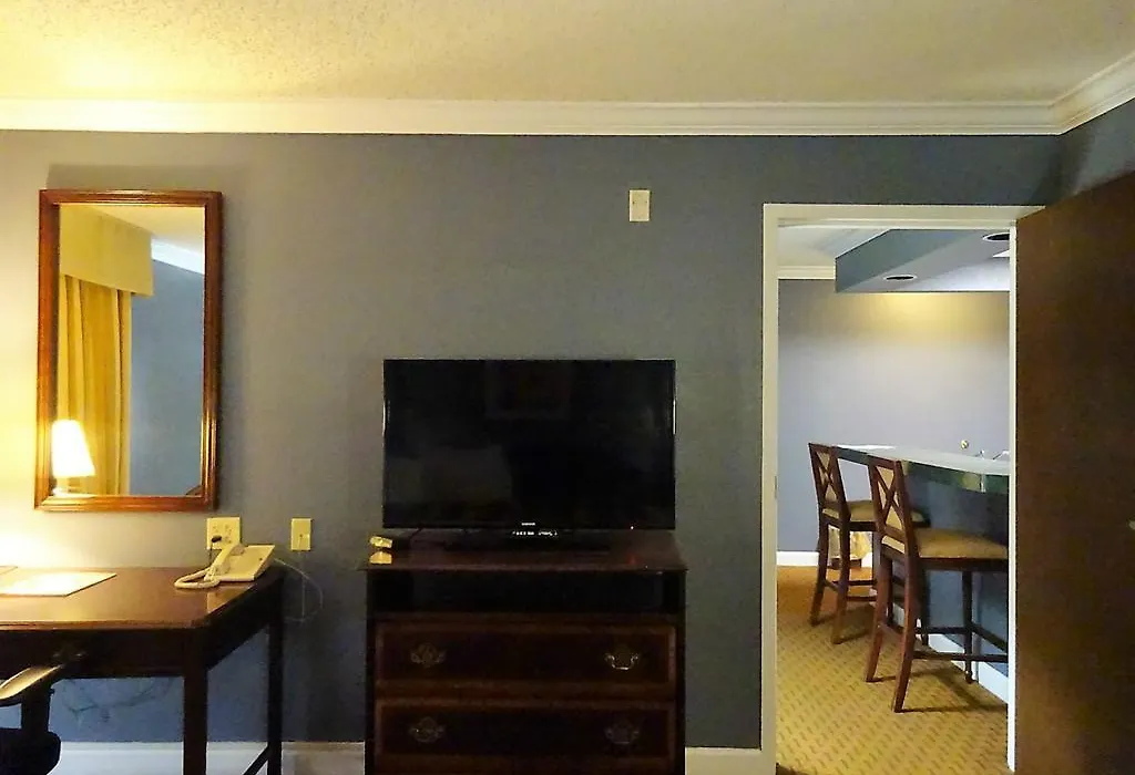 Richmond Suites Hotel-1