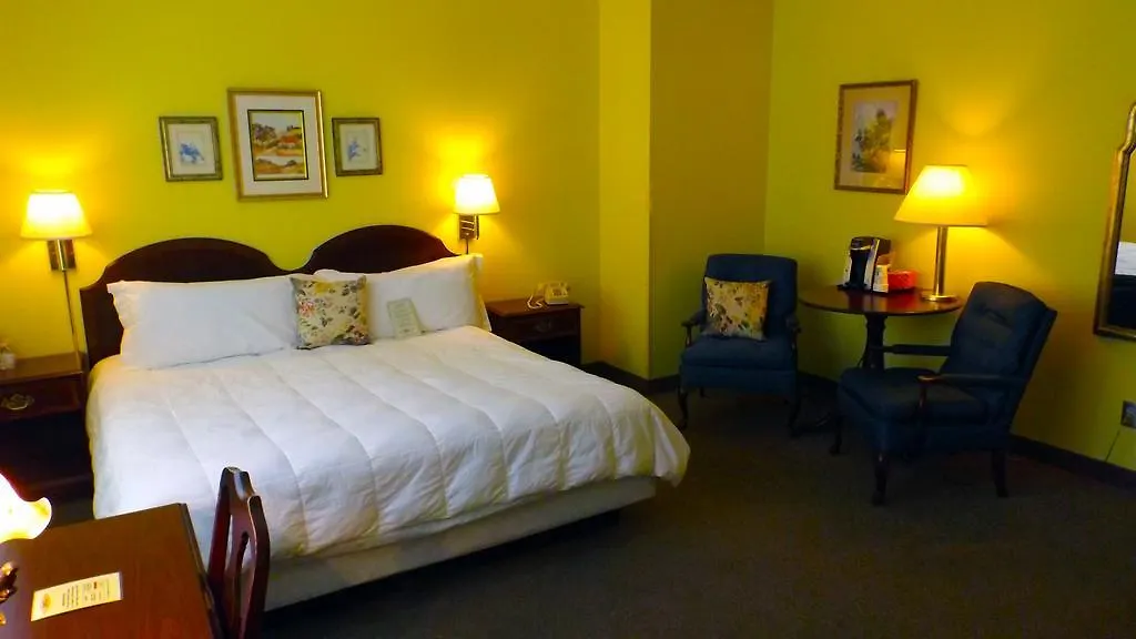 Higher Ground Hotel-1