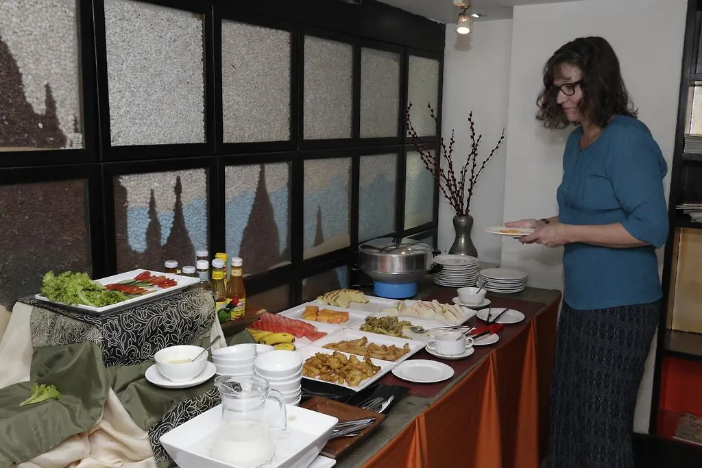 East Hotel-1