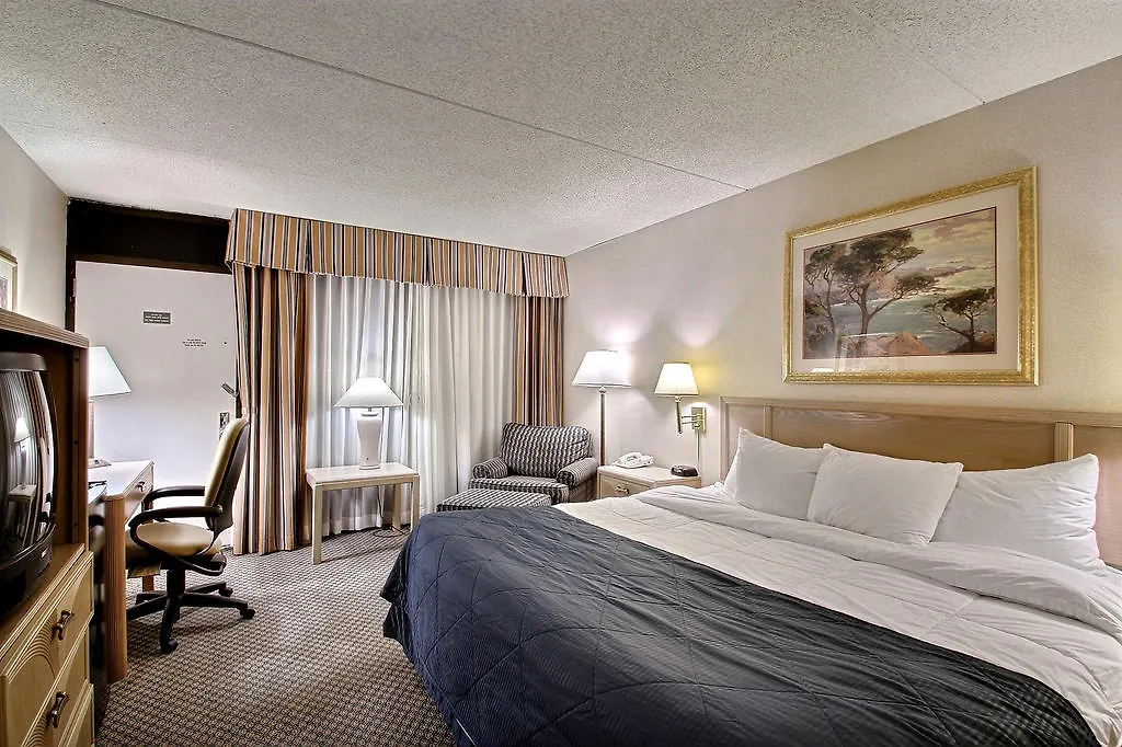 Hotel Muscatine-1