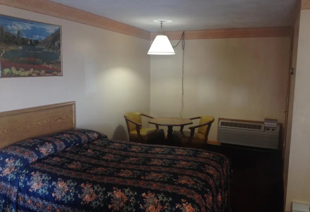 Knotty Pine Motel-1