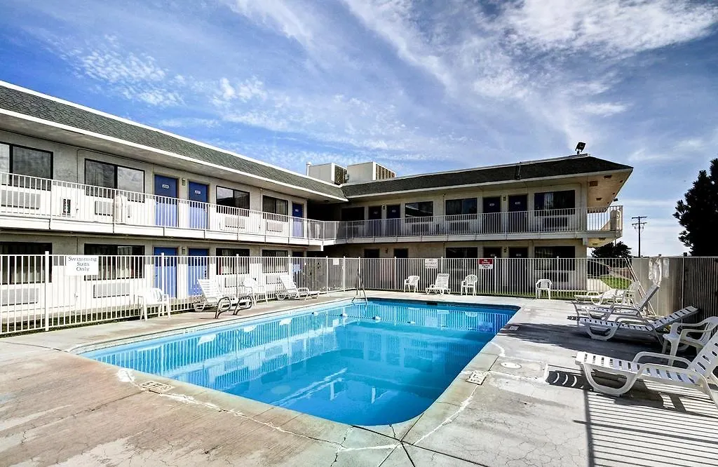 Motel 6 Wells-1