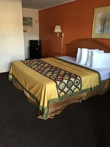 Country Hearth Inn-Hannibal-1