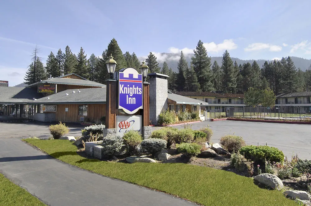 Knights Inn-1