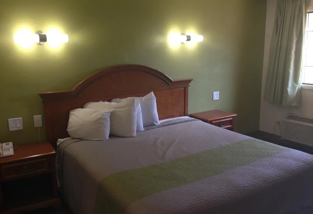Red Carpet Inn - New Brunswick-1
