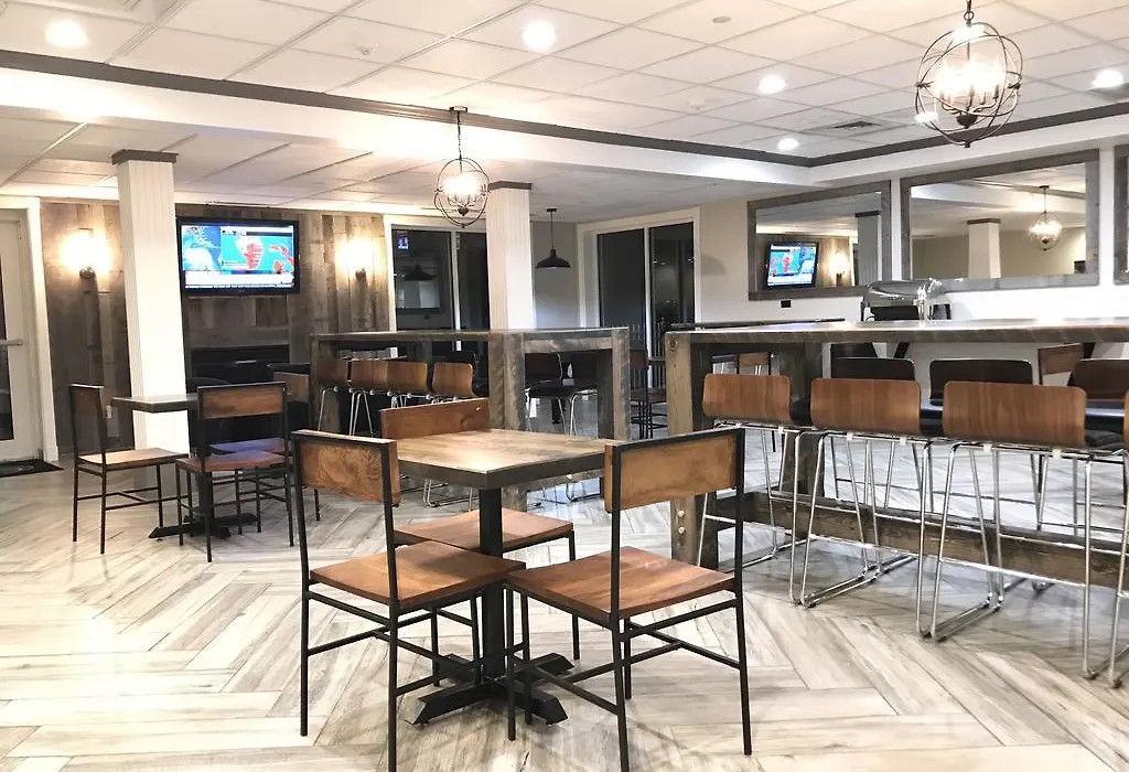 Cresthill Suites Suny University Albany-1