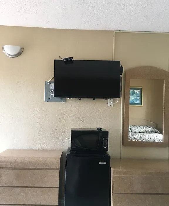 Budget Inn Express-1