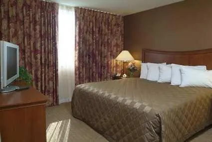 Embassy Suites Cleveland - Downtown-1