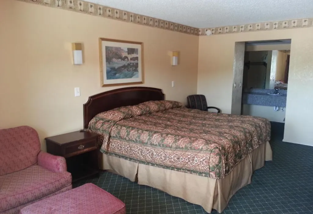 Tahlequah Motor Lodge-1