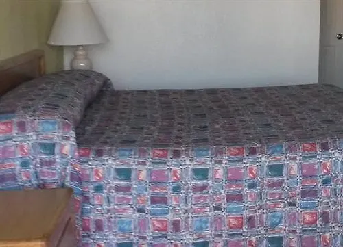 Roseburg Inn-1