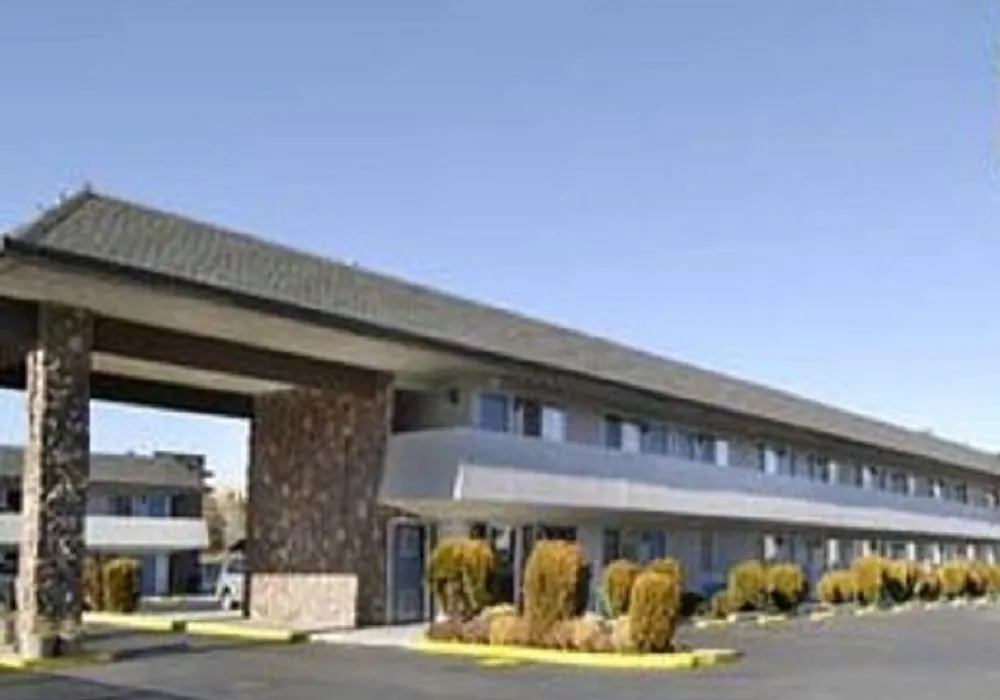 University Inn-1