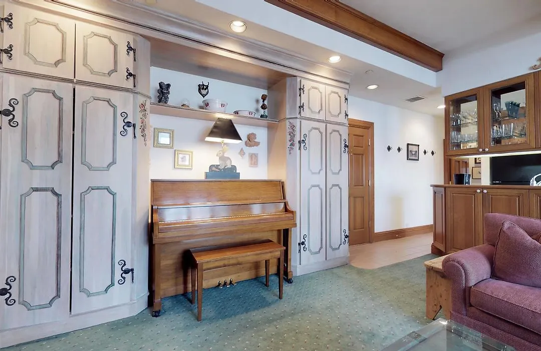 Plaza Lodge-1
