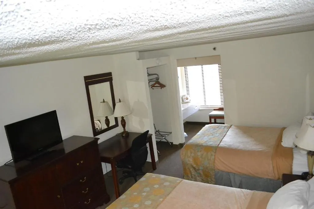 The Greenwood Hotel-1