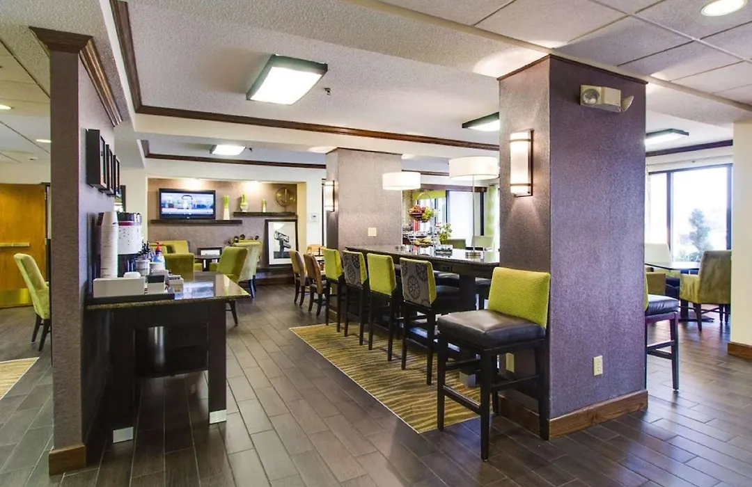 Hampton Inn Salina-1