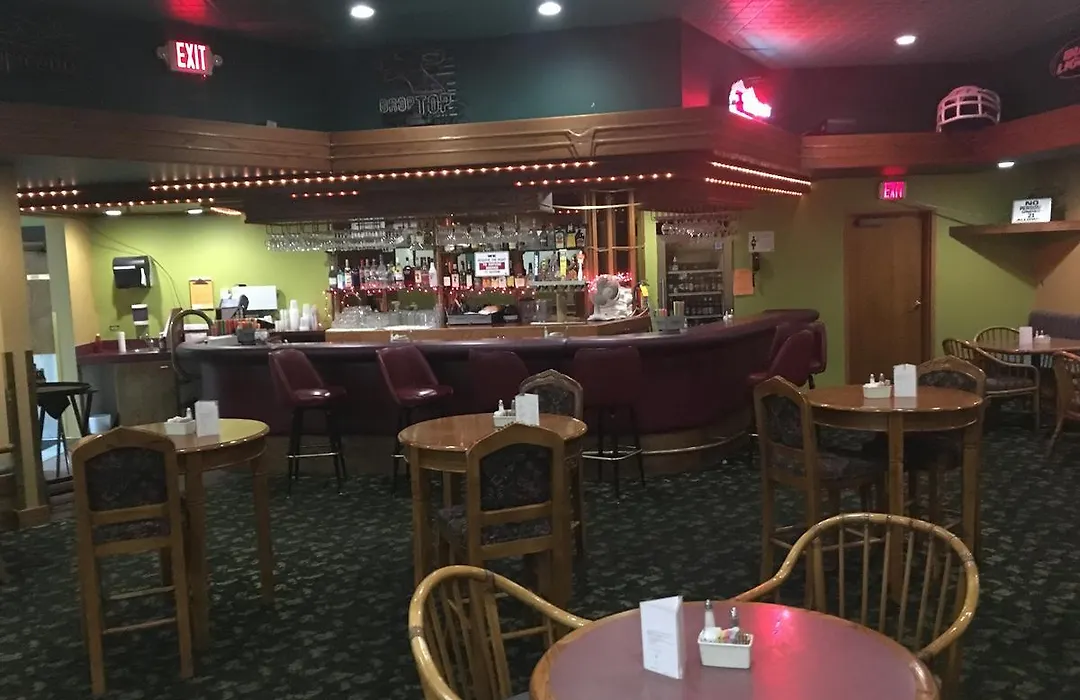 Ramada By Wyndham Portland Airport-1