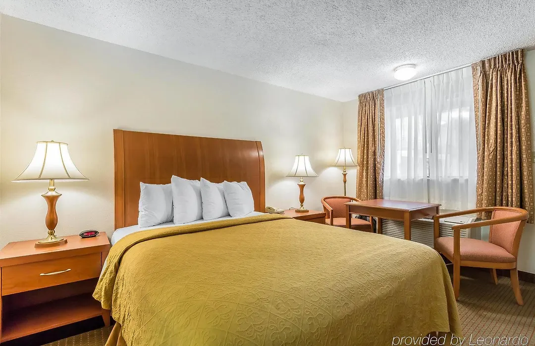 Quality Inn & Suites Bakersfield-1