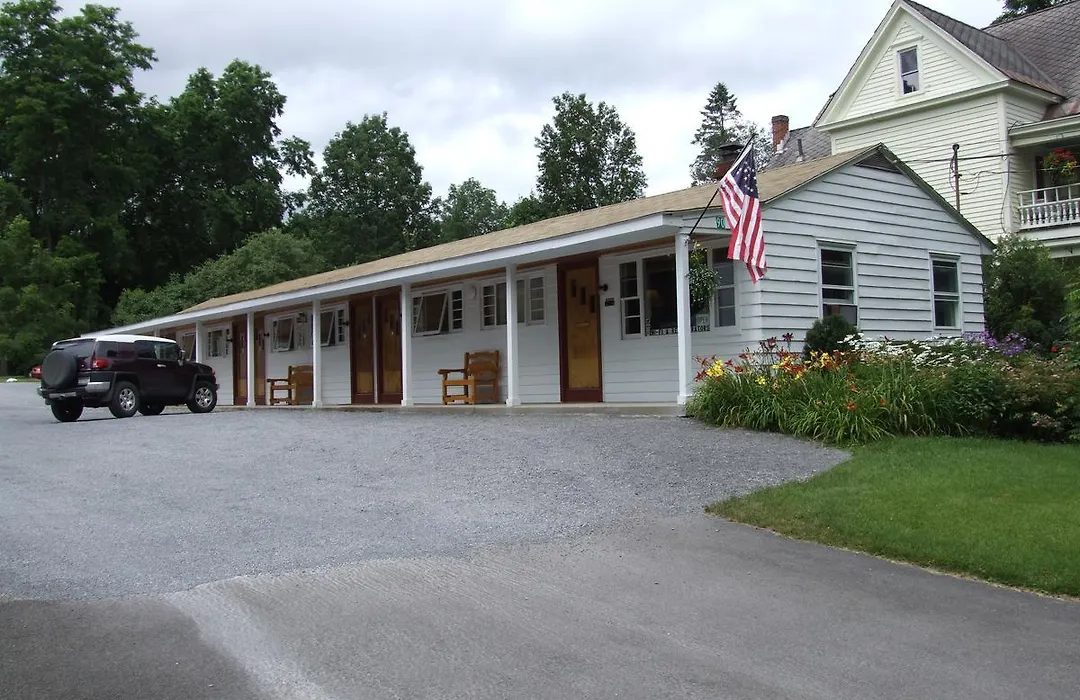 Mohican Motel-1