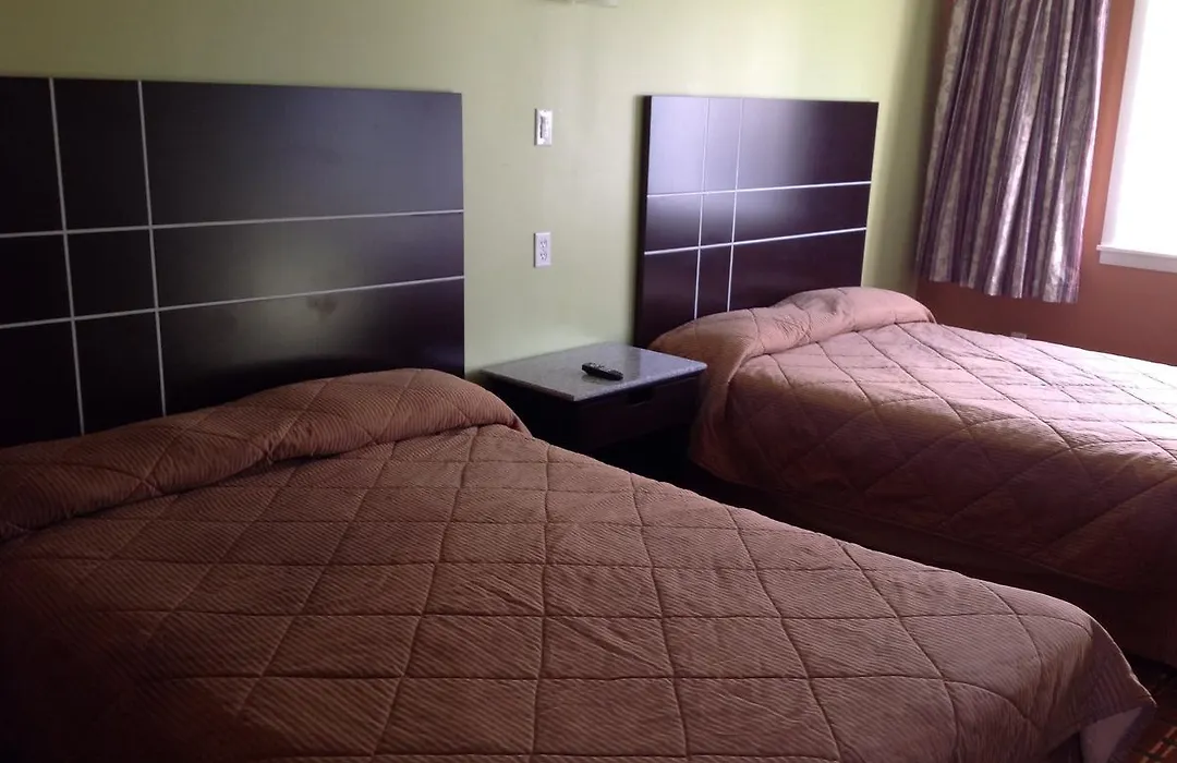 Budget Inn-1