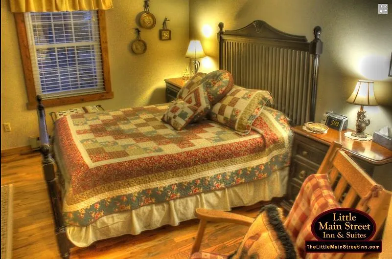 Little Main Street Inn-1