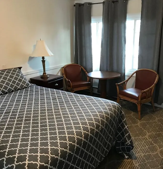 Admirals Ocean Inn-1