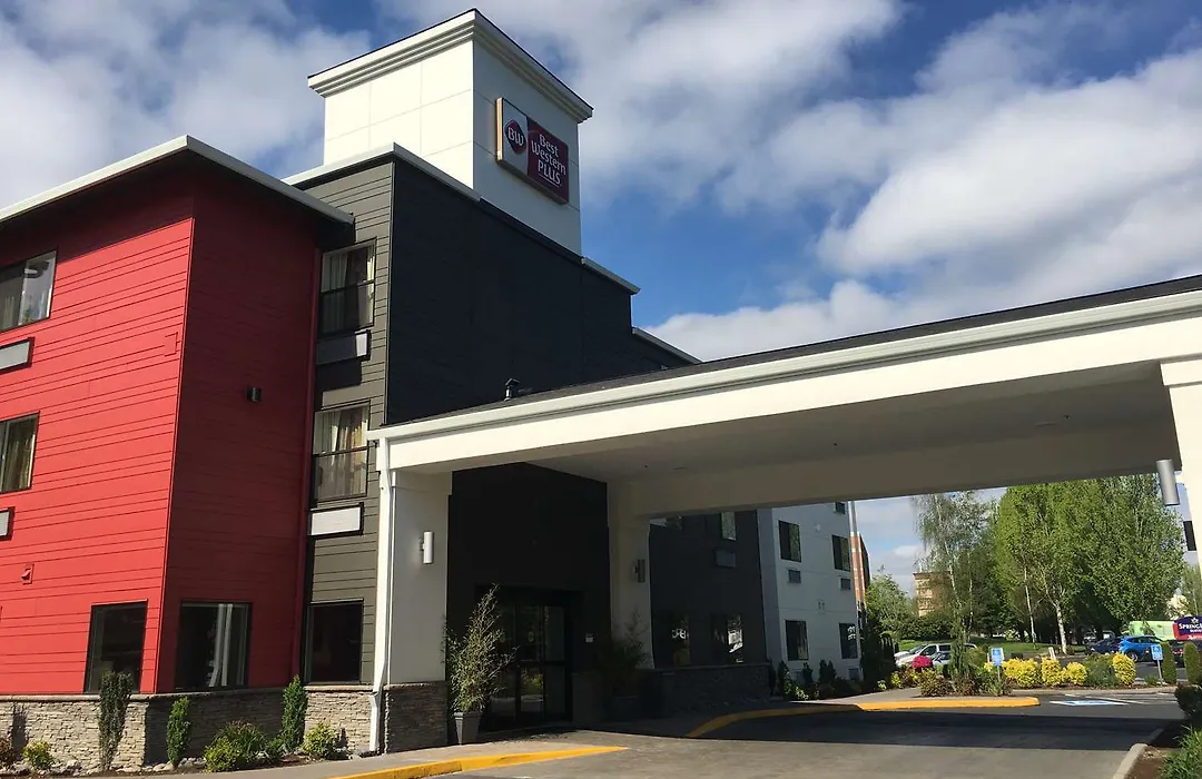 Best Western Plus Portland Airport Hotel & Suites-1