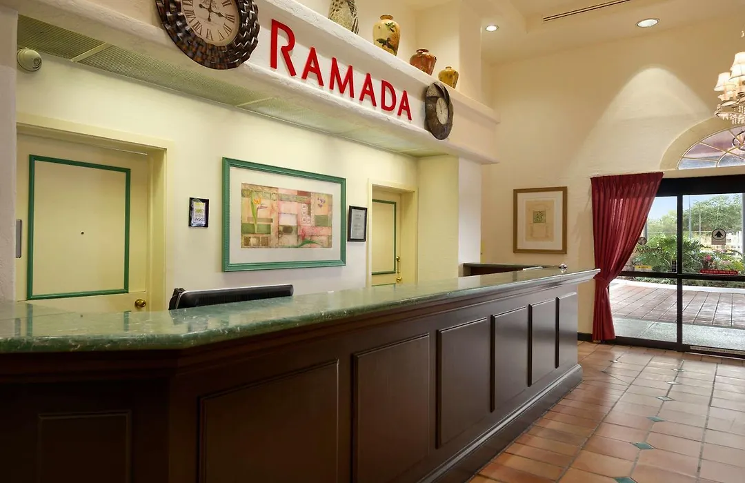 Ramada By Wyndham Kissimmee Downtown Hotel-1