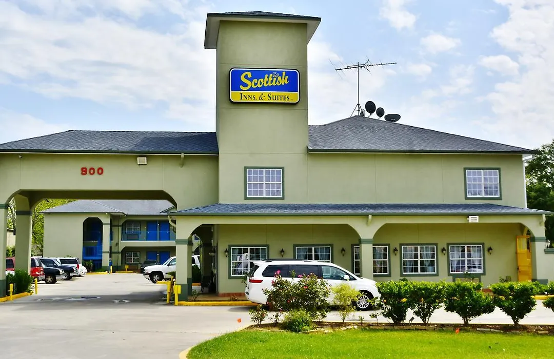 Scottish Inn And Suites Alvin-1