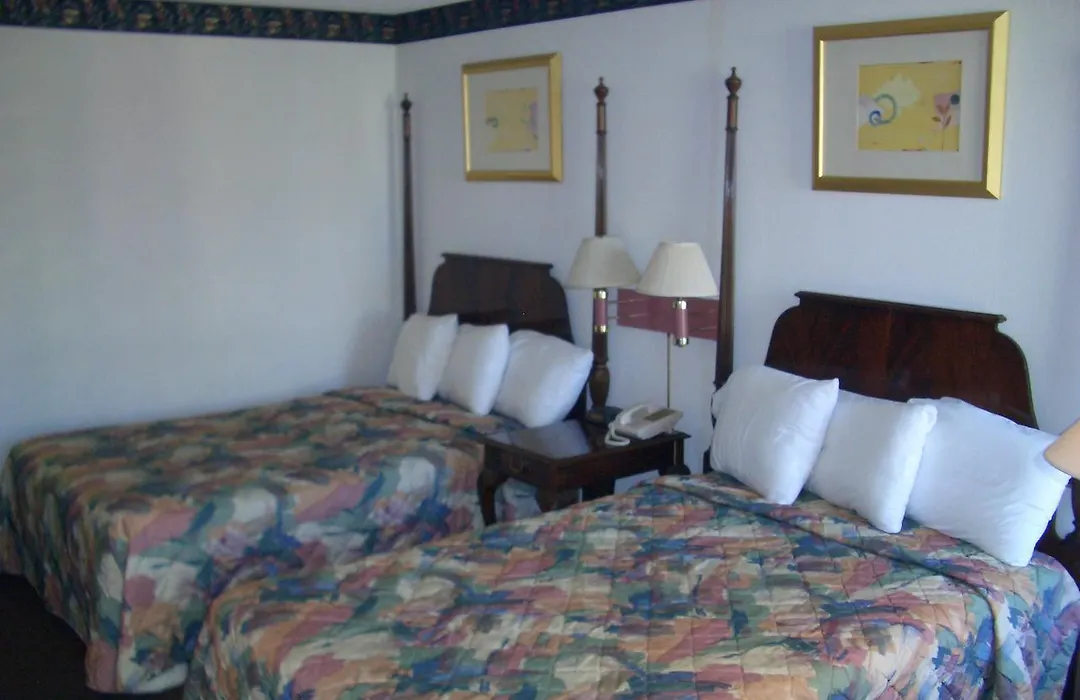 Regency Inn Of Naperville-1