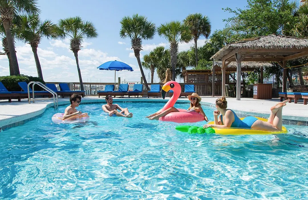 Surf & Sand Hotel - Free Hot Breakfast & Rentals-1