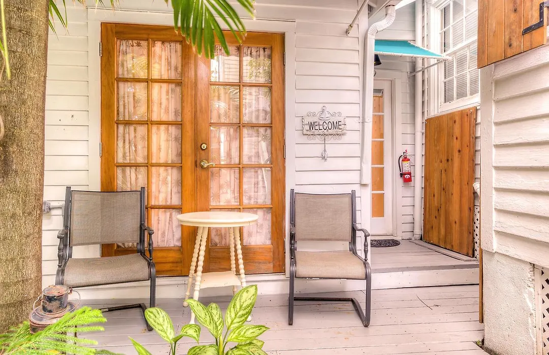 Key West Harbor Inn - Adults Only-1