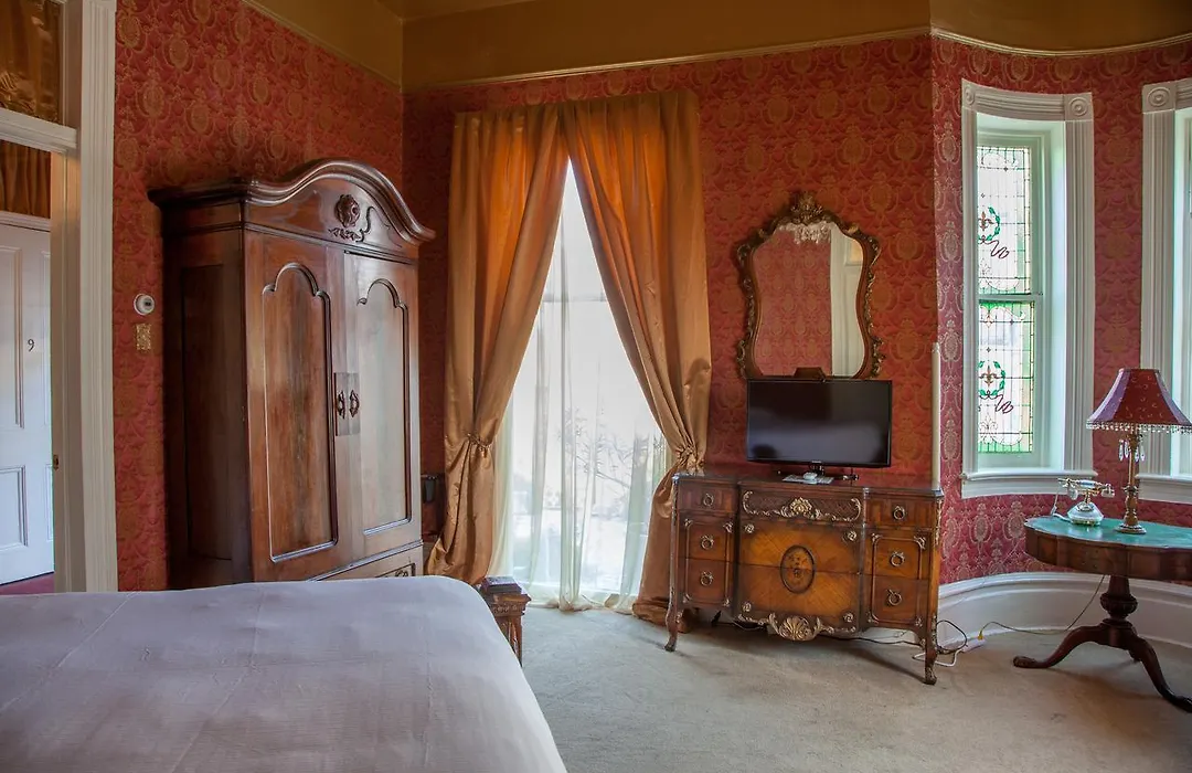 Cornstalk Hotel-1