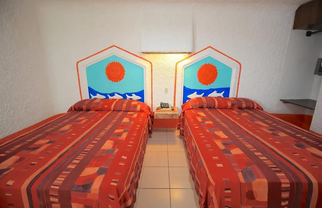 Hotel Carrillos Cancun-1