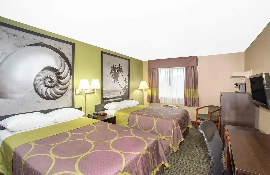 Super 8 By Wyndham Panama City-1