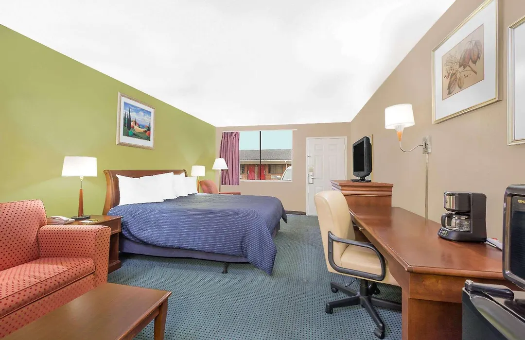 Hotel Express Anniston/Oxford-1