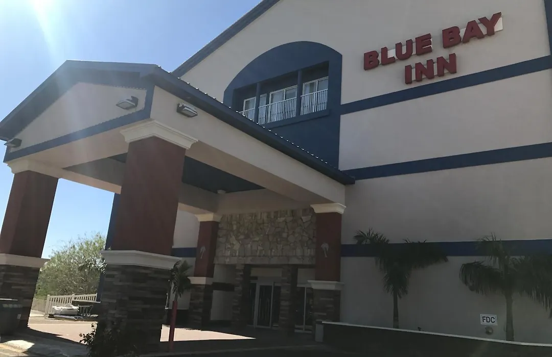 Blue Bay Inn And Suites-1