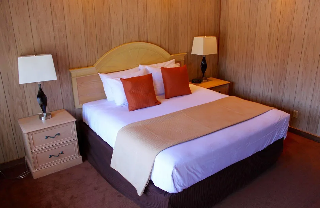 Rustic Inn-1