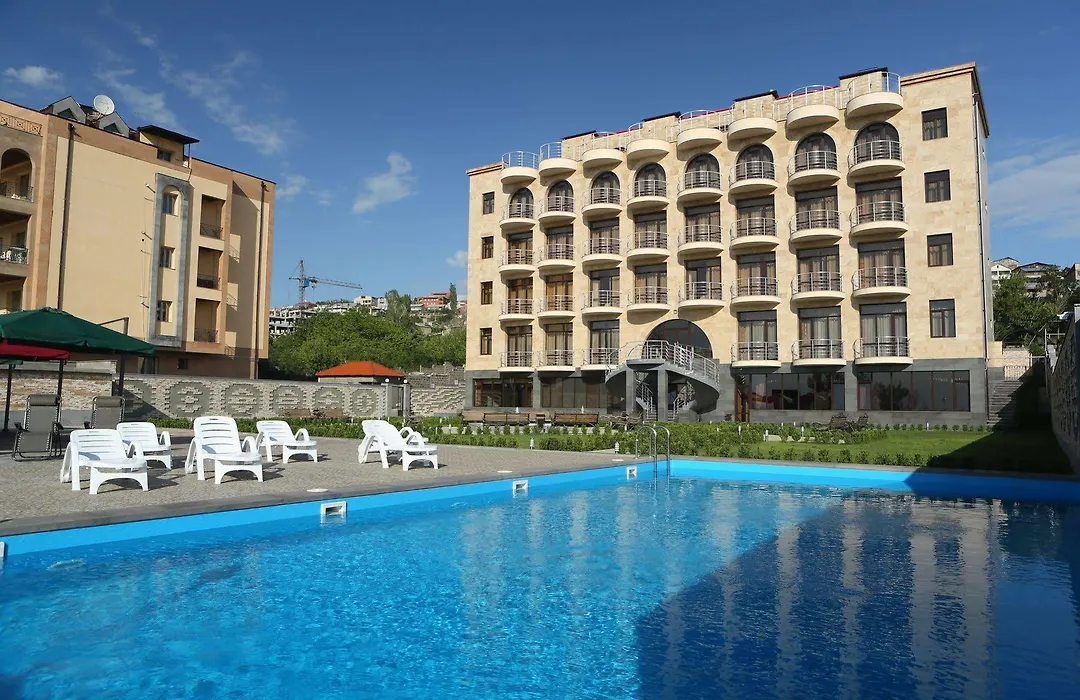 Nare Hotel-1