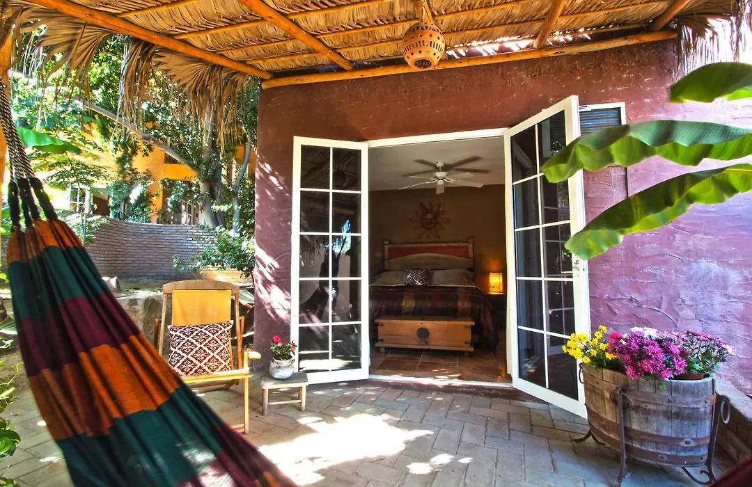 The Bungalows Hotel-1