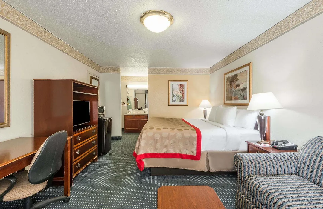 Ramada New Braunfels-1