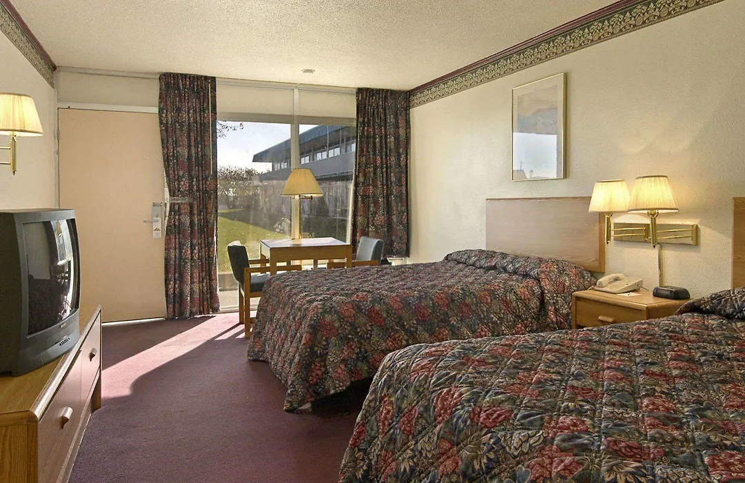 Budget Host Inn-1