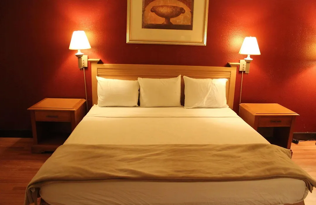 Fortuna Inn And Suites-1