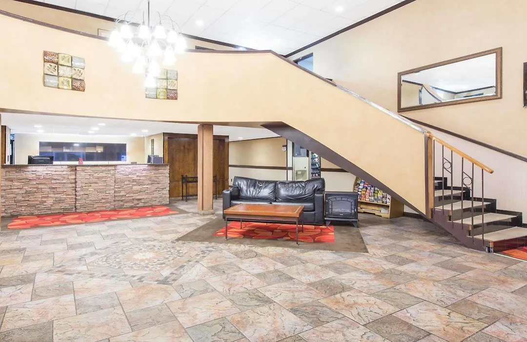 Ramada By Wyndham Albuquerque East-1