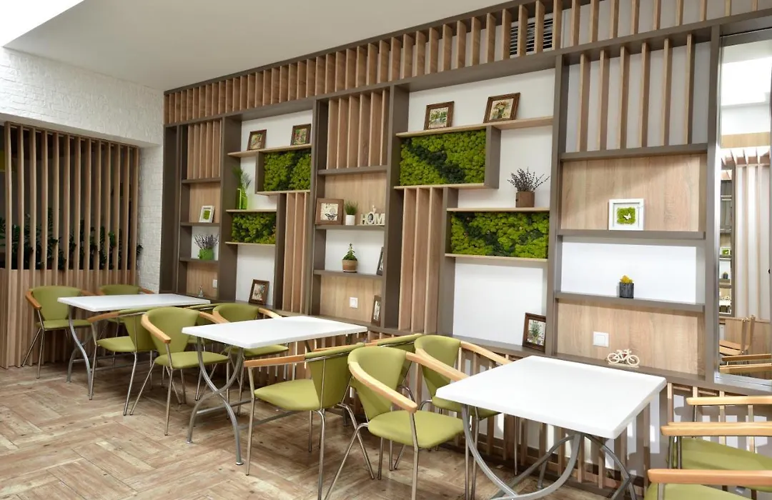 Light Hotel & Hub-1
